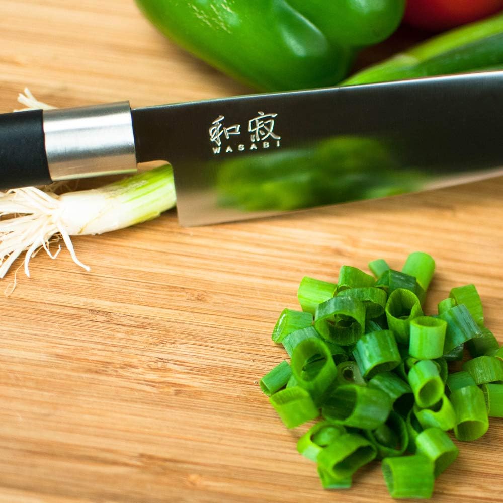 KAI Wasabi Couteau de Chef Noir 20.0 cm de longueur de lame - acier inoxydable poli 6A/1K6 58 (±1) HRC - manche en polypropylène noir - couteau de chef, couteau de cuisine - Fabriqué au Japon : Cuisine et Maison
