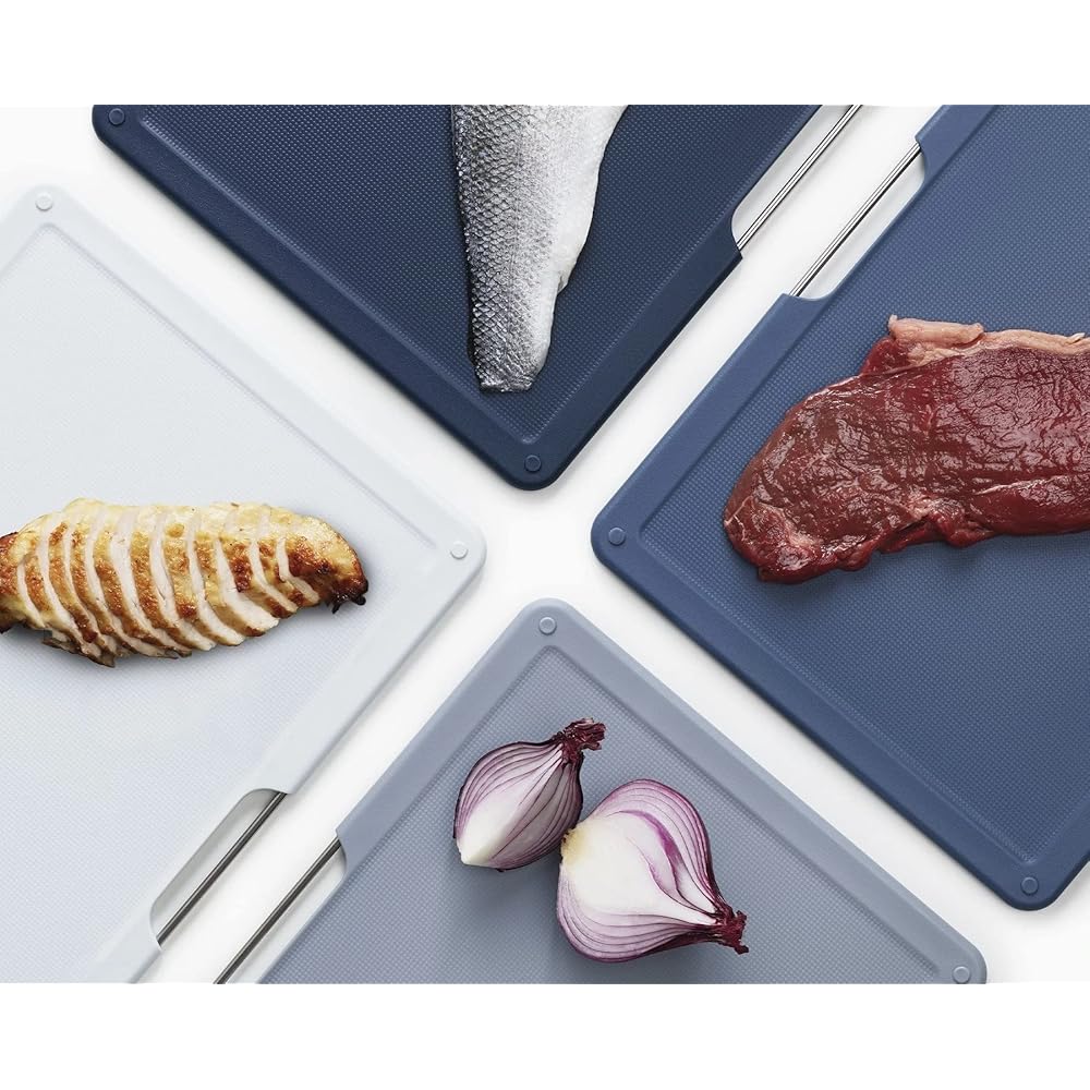 Joseph Joseph Folio - Ensemble de 4 Planches à découper de cuisine en plastique ,avec support de rangement organisé - Grand, Argent/Bleu : Cuisine et Maison