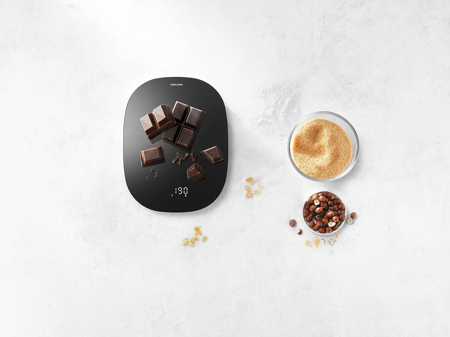 ZWILLING ENFINIGY Balance Digitale avec Écran LCD, Rechargeable via Câble USB, Pèse jusqu’à 10 kg, Noir : Cuisine et Maison