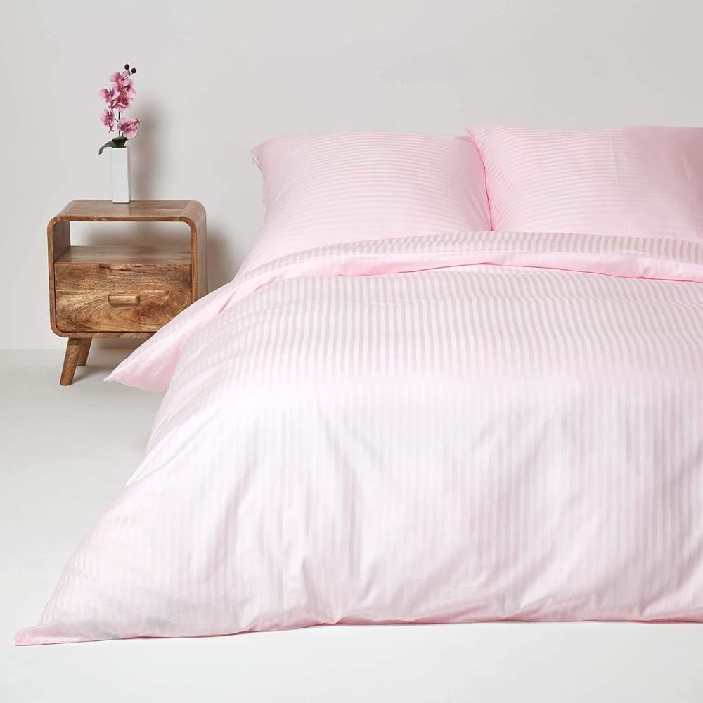 HOMESCAPES Housse de Couette 150x200 cm et 1 taie d’Oreiller 80x80 cm, Parure de lit 1 Personne en Percale de Coton 330 Fils, Coloris Rose : Cuisine et Maison