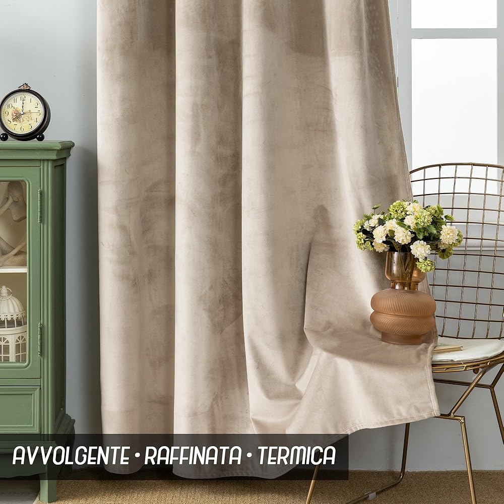 GIRASOLE HOME Paire de rideaux Adélaïde doux occultants thermiques en velours 2 panneaux de 140 x 220 cm avec œillets, taupe : Cuisine et Maison