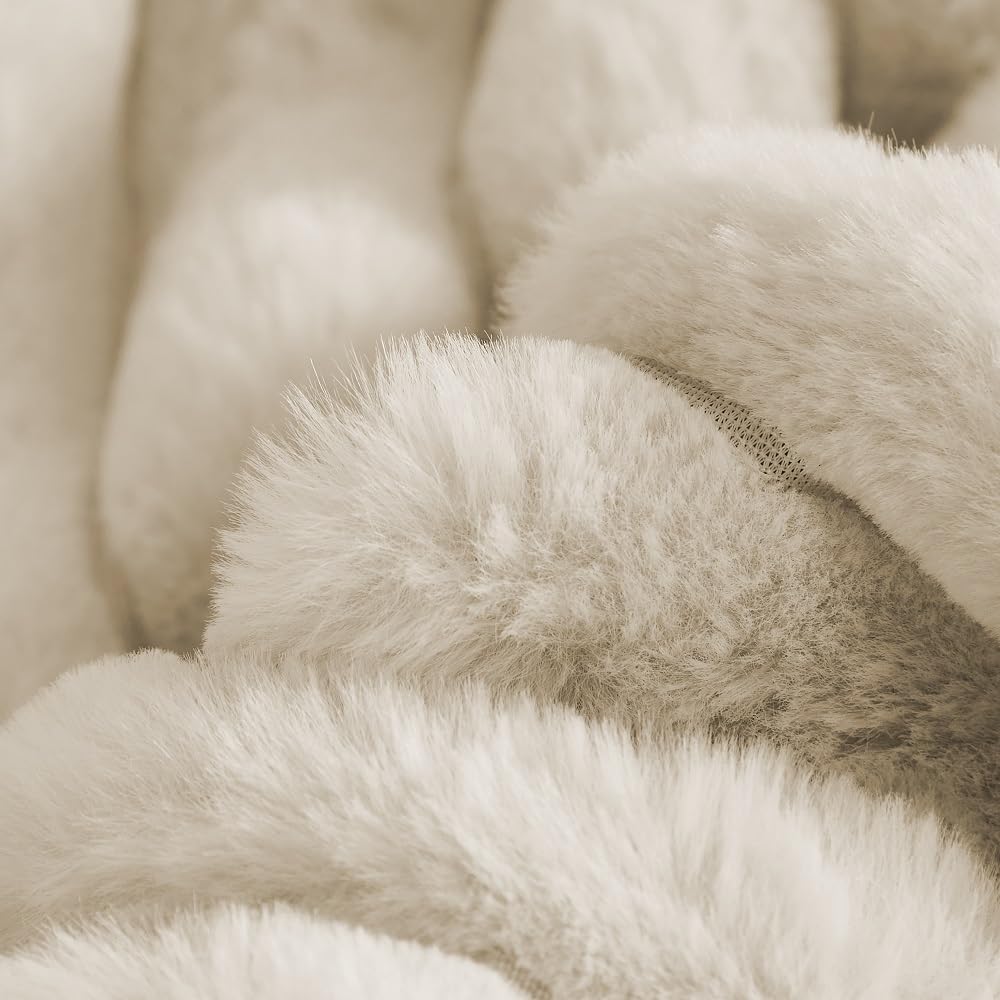 Sedefen Housse de Couette 240x260 cm Beige Peluche Flanelle Hiver Chaude Duveteuse Parure de lit 2 Personnes + 2 Taies d'oreiller 65x65cm Adulte Ado Linge de lit Avez Fermeture Éclair : Cuisine et Maison
