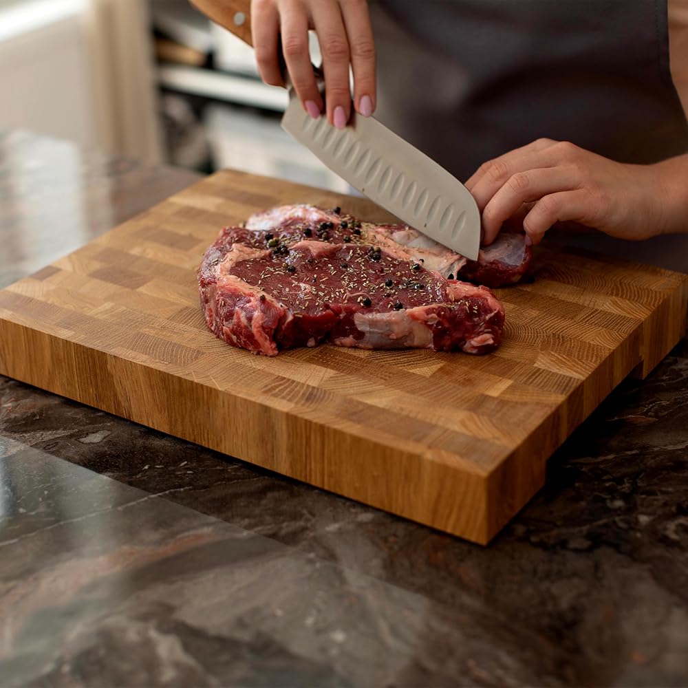 B4K® 37L x 27l cm Bloc à découper en chêne | Planche en bois de cerveau avec poignées et pieds en silicone | Planche en bois de cerveau antibactérienne | Planche à découper : Cuisine et Maison