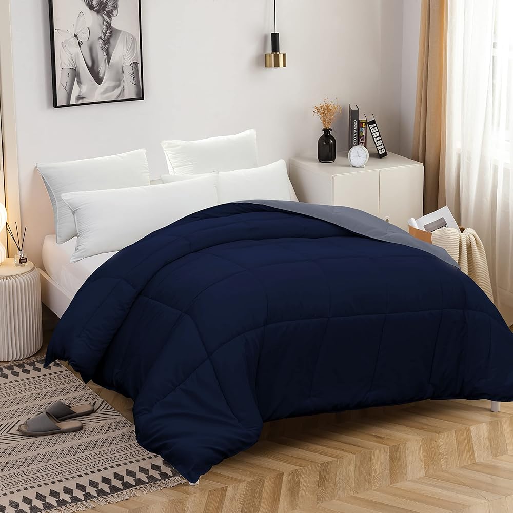 MOHAP Couette Bicolore 4 Saisons Couette d'été Légère 450g/m² 220x240cm Hypoallergénique Bicolore Bleu Foncé + Gris Foncé Couette de Lit Réversible 2 Personnes Edredon : Cuisine et Maison