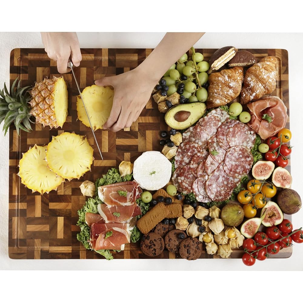 YOUSUNLONG Planche à découper XXL Grand Bois d'acacia mélangé à du chêne - 61x46x3.8 cm - Planche à découper réversible avec rainure à jus profonde et poignée - Planche à charcuterie : Cuisine et Maison